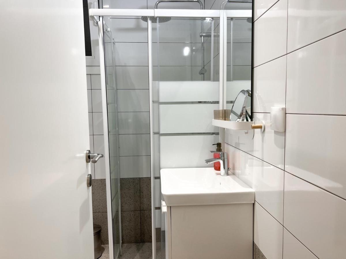 Comfy 2 Bdr Apt In Petralona - Next To Metro 雅典 外观 照片